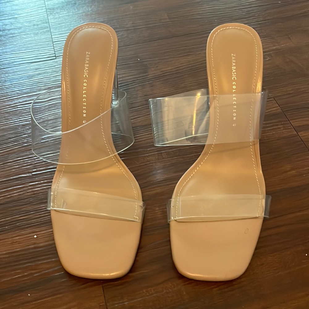 Zara Sandal in Clear Vynalite